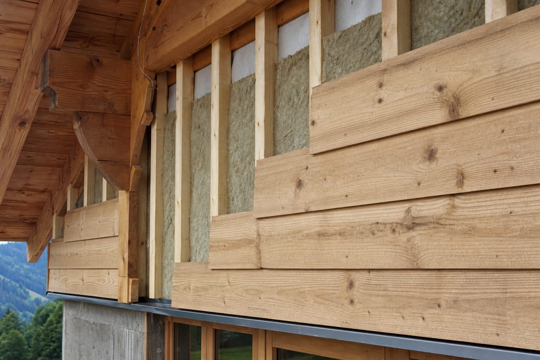 Beispiel: Holzfassade auf gedämmter Unterkonstruktion